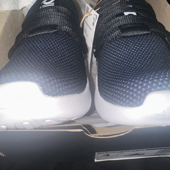 Adidas Kids' Lite Racer. Adapt 7.0 Slip-On Sneaker
Size 4 New In Box Unisex - Picture 10 of 12